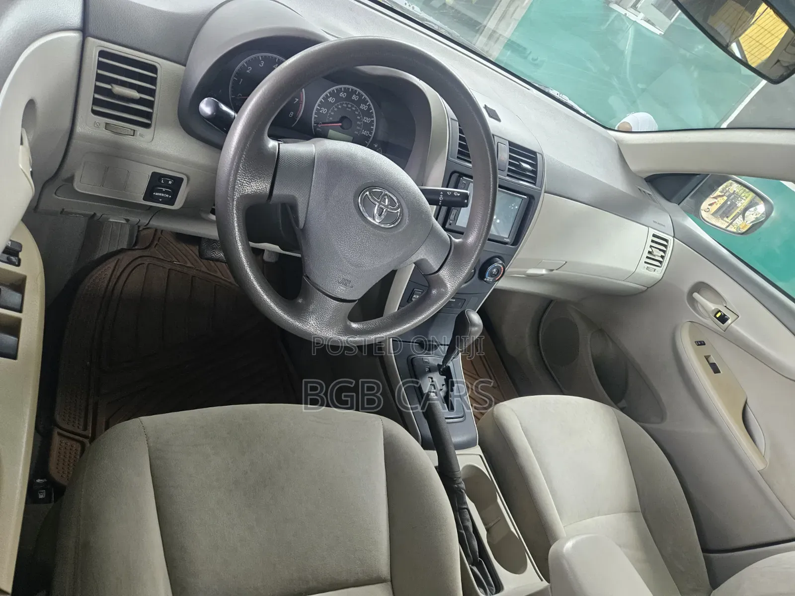 Toyota Corolla 2009 Gold