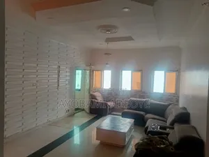 2bdrm Apartment in Chevron for rent