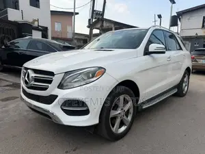 Mercedes-Benz GLE-Class 2016 White