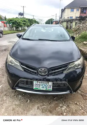 Toyota Auris 2013 Black