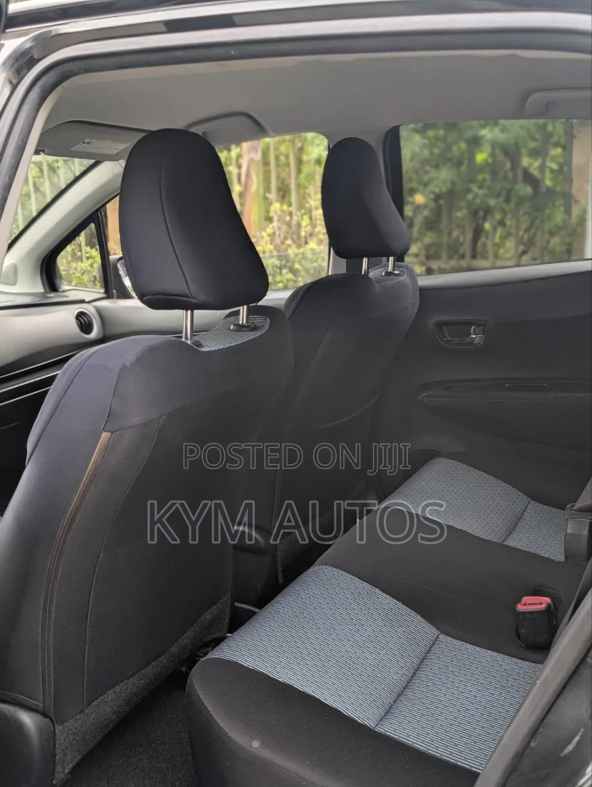 Toyota Yaris SE Hatchback 5dr 2012 Black