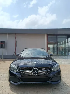 Mercedes-Benz C300 Base Sedan RWD (2.0L 4cyl 7A) 2017 Black