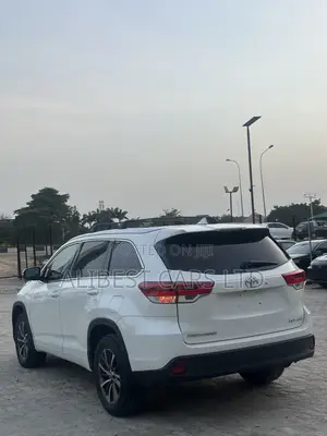 Toyota Highlander 2019 White