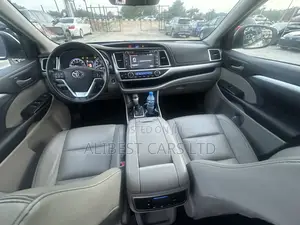 Toyota Highlander 2019 White