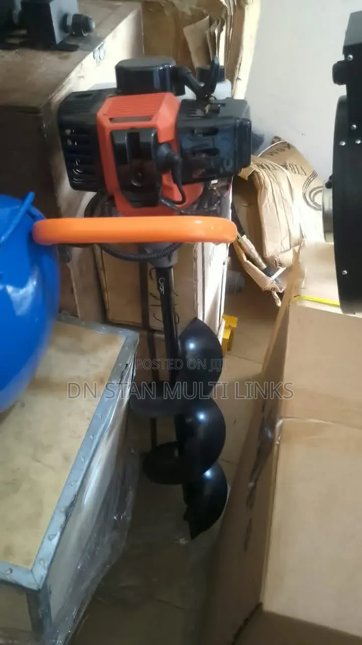 Earth Auger Drilling Machine
