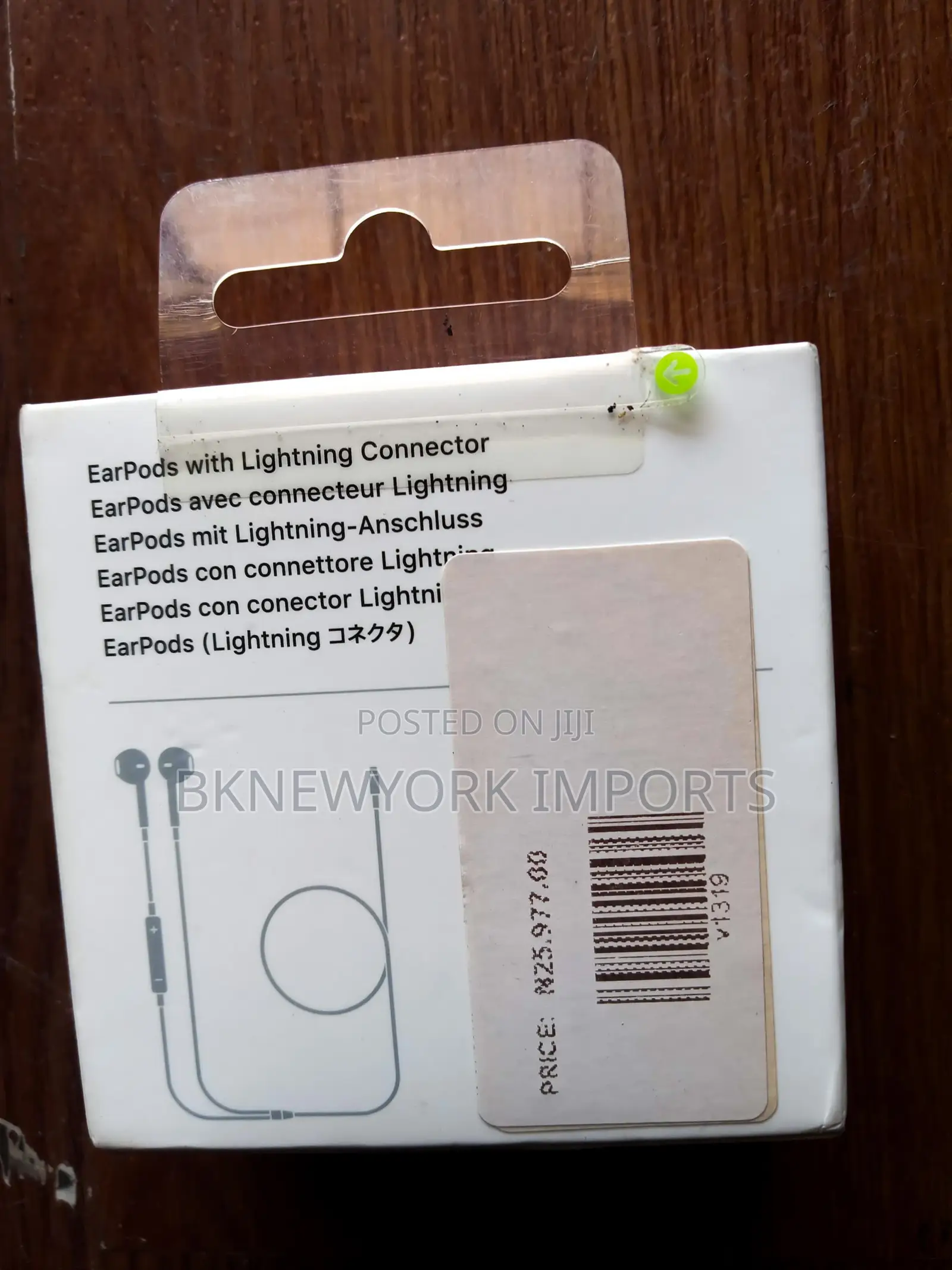 EarPods Lightning Connector.