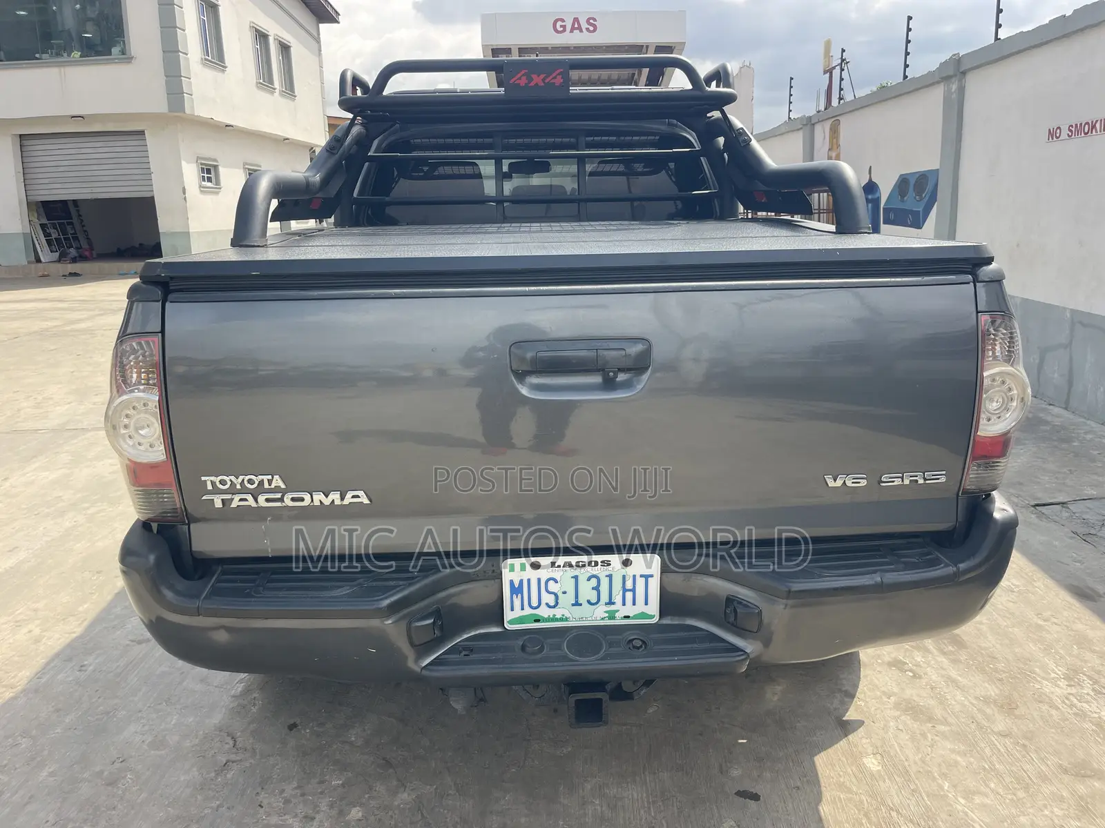 Toyota Tacoma 2010 Gray