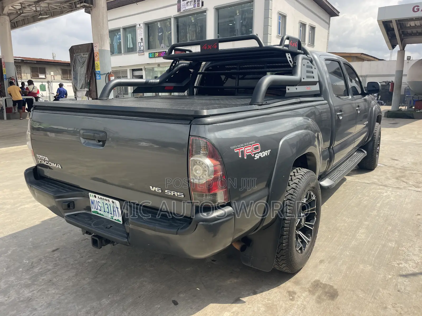 Toyota Tacoma 2010 Gray