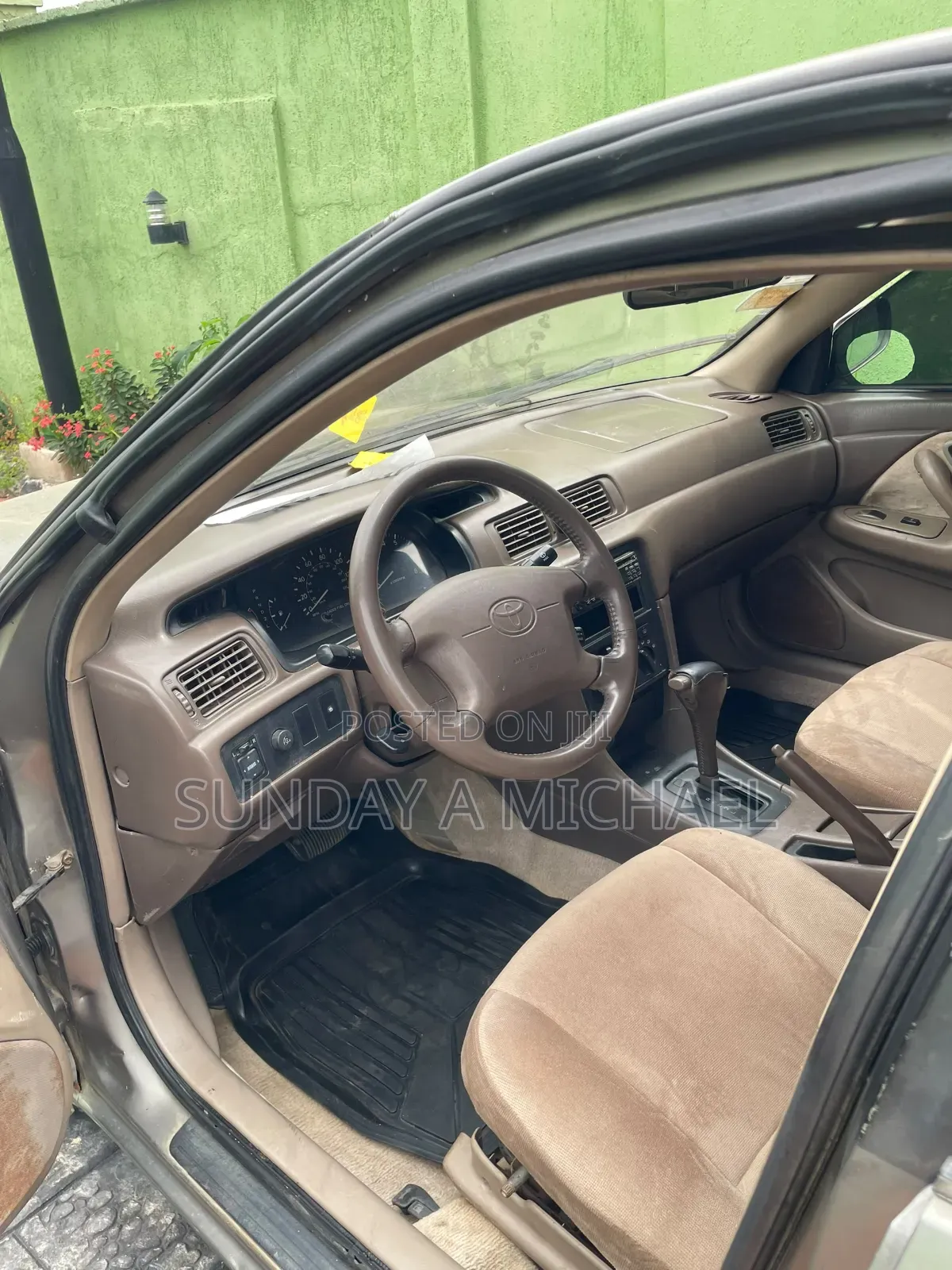 Toyota Camry 2011 Gray