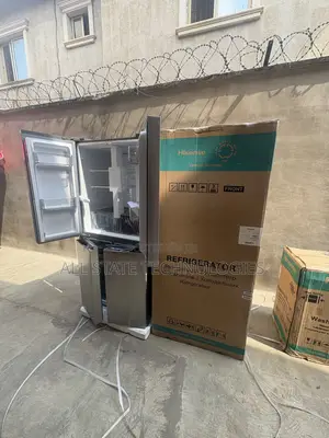 Hisense 392L Side by Side Refrigerator for Family Homes