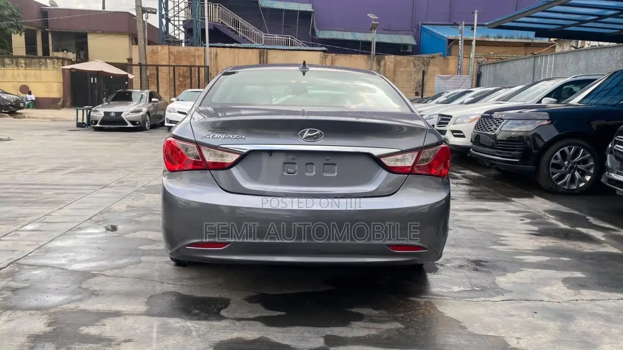 Hyundai Sonata 2012 Gray
