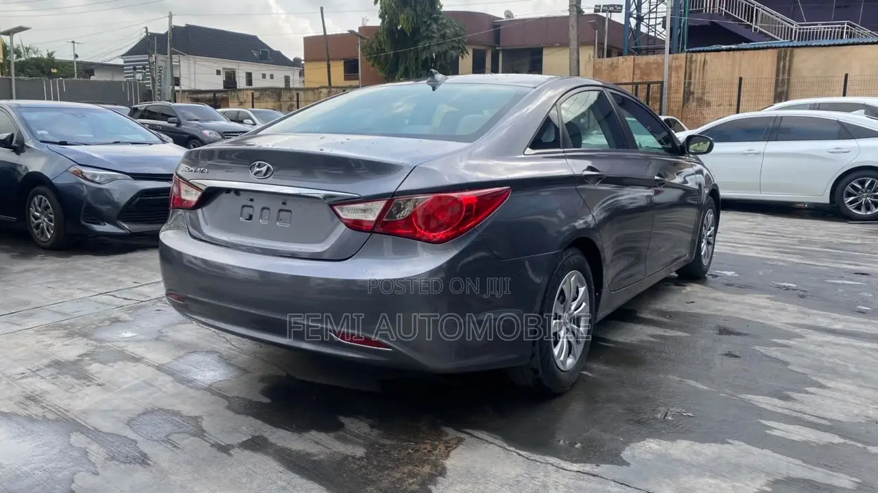 Hyundai Sonata 2012 Gray