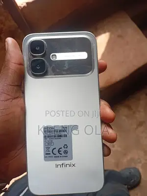 Infinix Smart 20 128 GB Silver