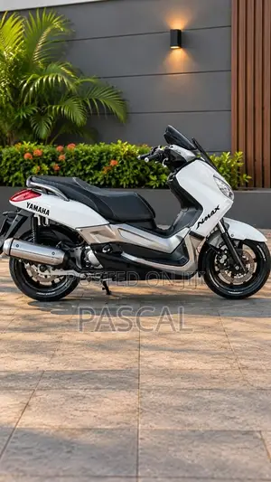 Yamaha Majesty 2013 White