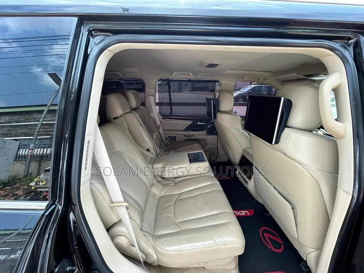 Lexus LX 2018 Black