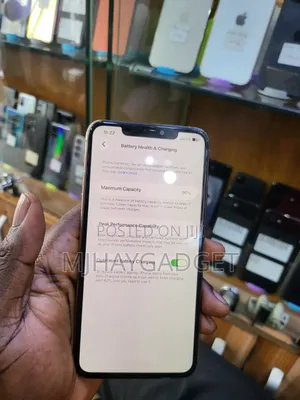Apple iPhone 11 Pro Max 64 GB Gold