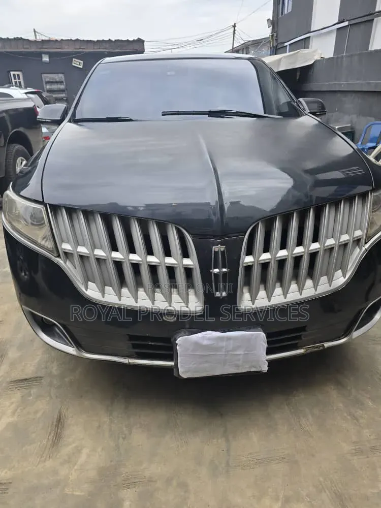 Lincoln MKT 2011 Black