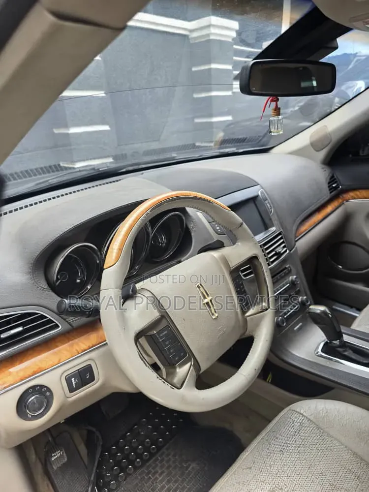 Lincoln MKT 2011 Black