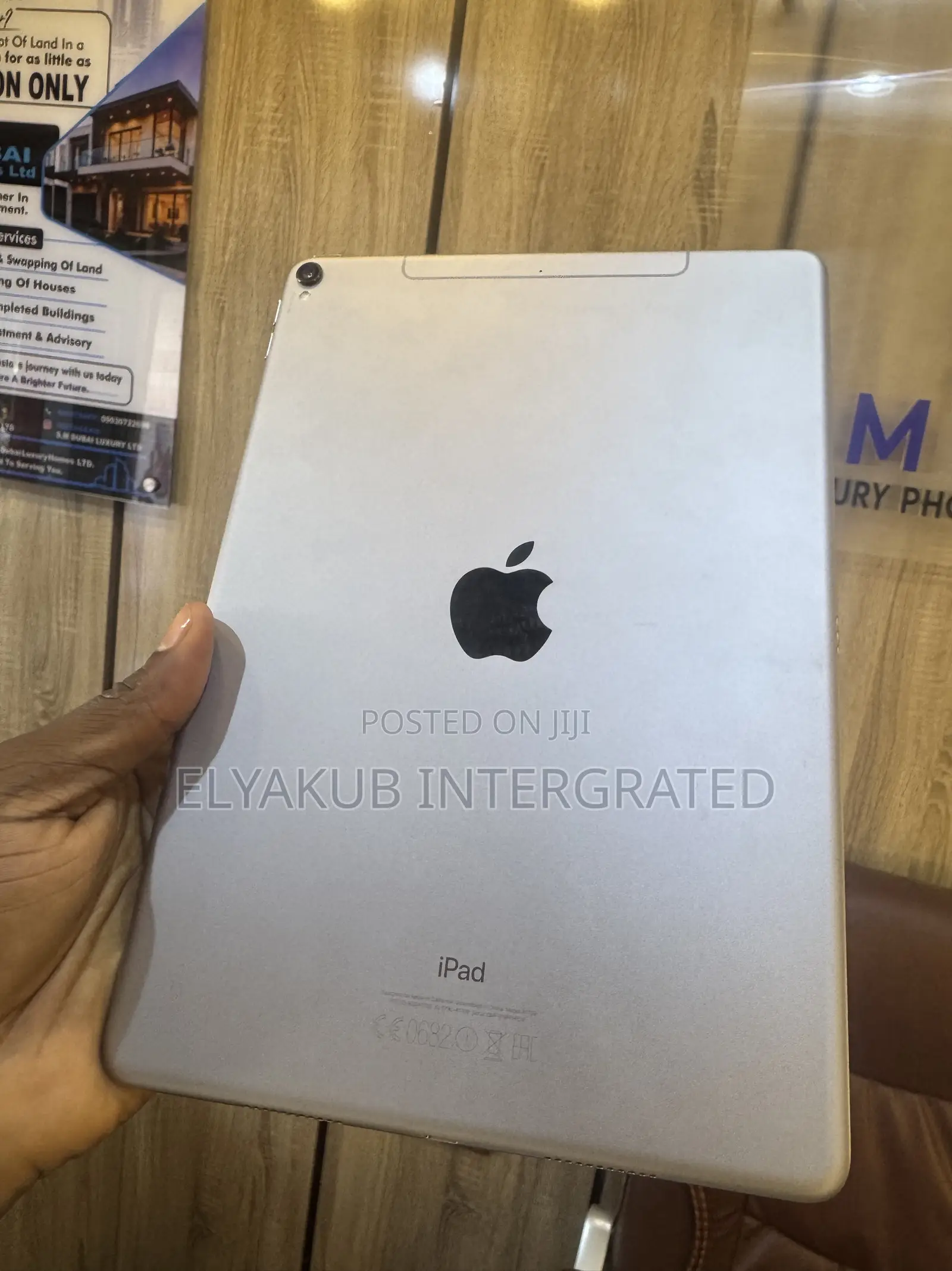 New Apple iPad Pro 10.5 (2017) 256 GB Silver