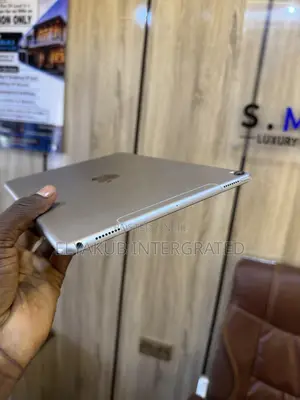 New Apple iPad Pro 10.5 (2017) 256 GB Silver