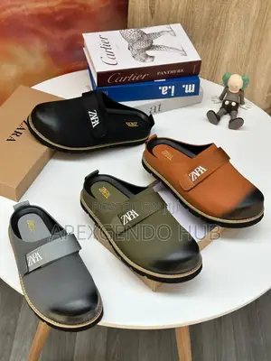 Zara Slippers/Slide Top Quality