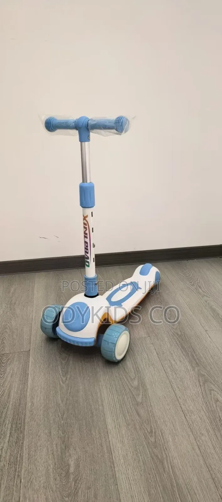 Solid Kids Manual Scooter With Music and Light