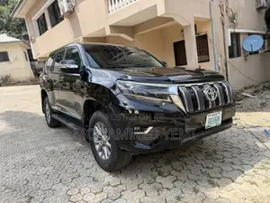 Toyota Land Cruiser Prado 2014 Black