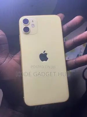 Apple iPhone 11 64 GB Yellow
