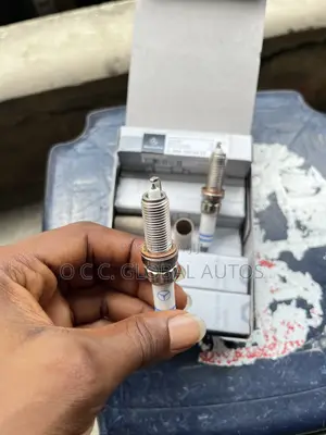 Original Mercedes Benz Engine Spark Plug for ML350 164 Engine