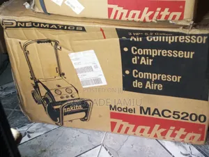 MAKITA PNEUMATICS Air Compressor Model: MAC5200