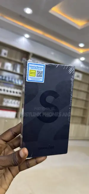 New Samsung Galaxy S22 5G 128 GB Black