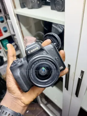 Canon Eos M50