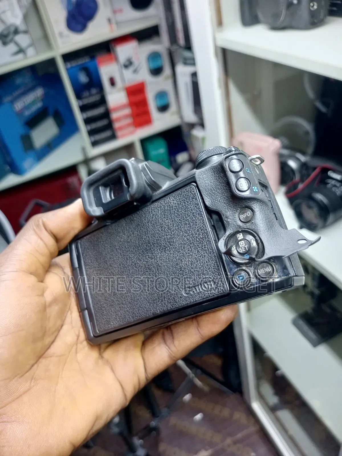 Canon Eos M50