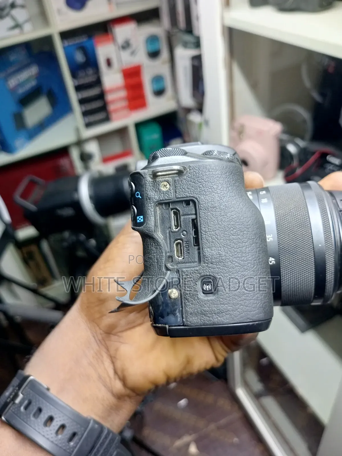 Canon Eos M50