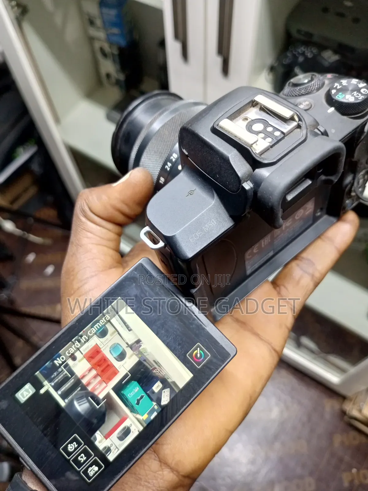 Canon Eos M50