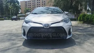 Toyota Corolla XSE 4dr Sedan (1.8L 4cyl CVT) 2017 Silver
