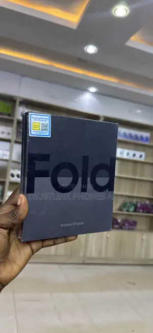 New Samsung Galaxy Z Fold4 256 GB Black