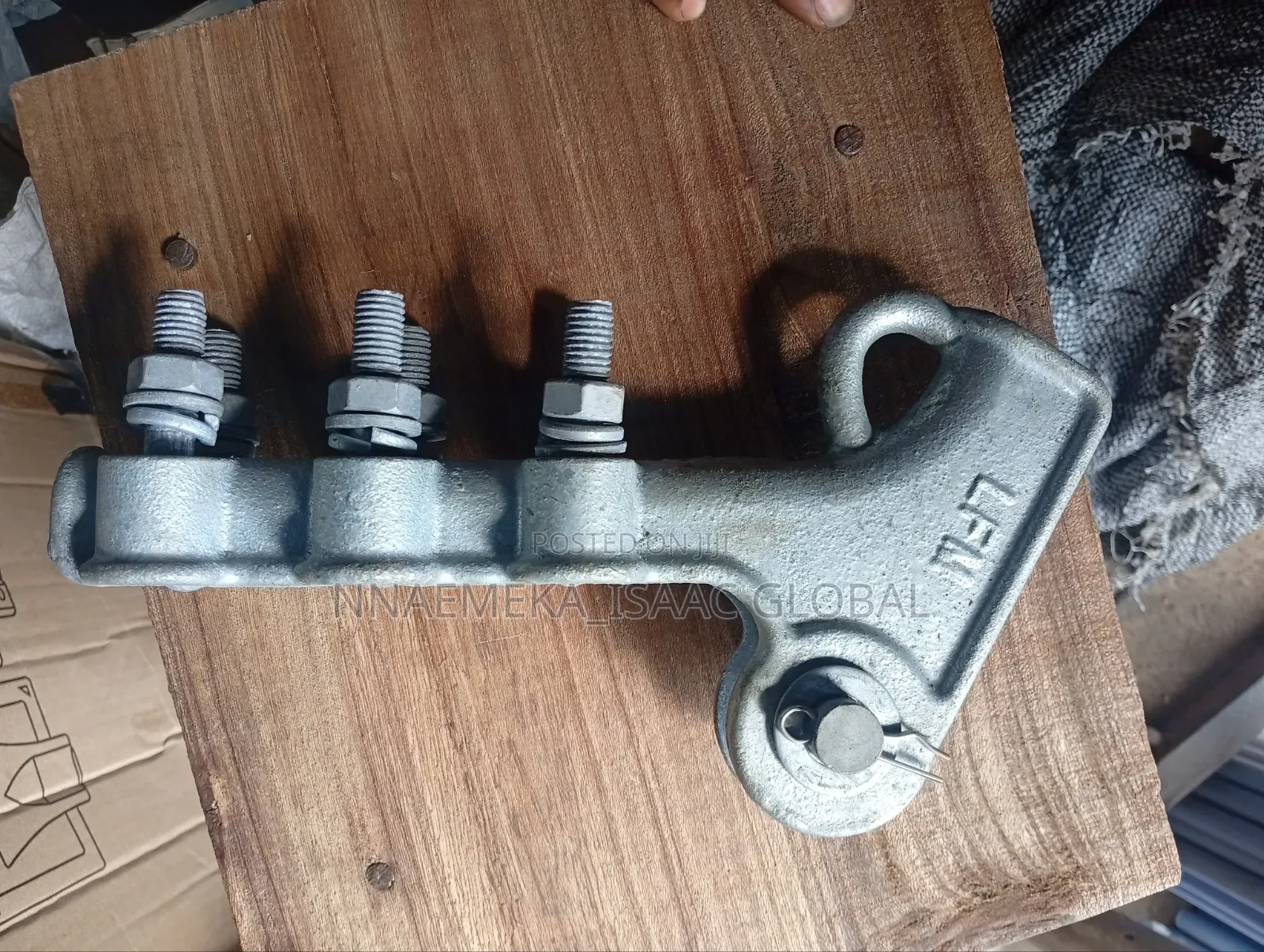 Six Both Clamp