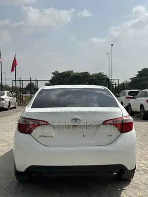 Toyota Corolla 2016 White