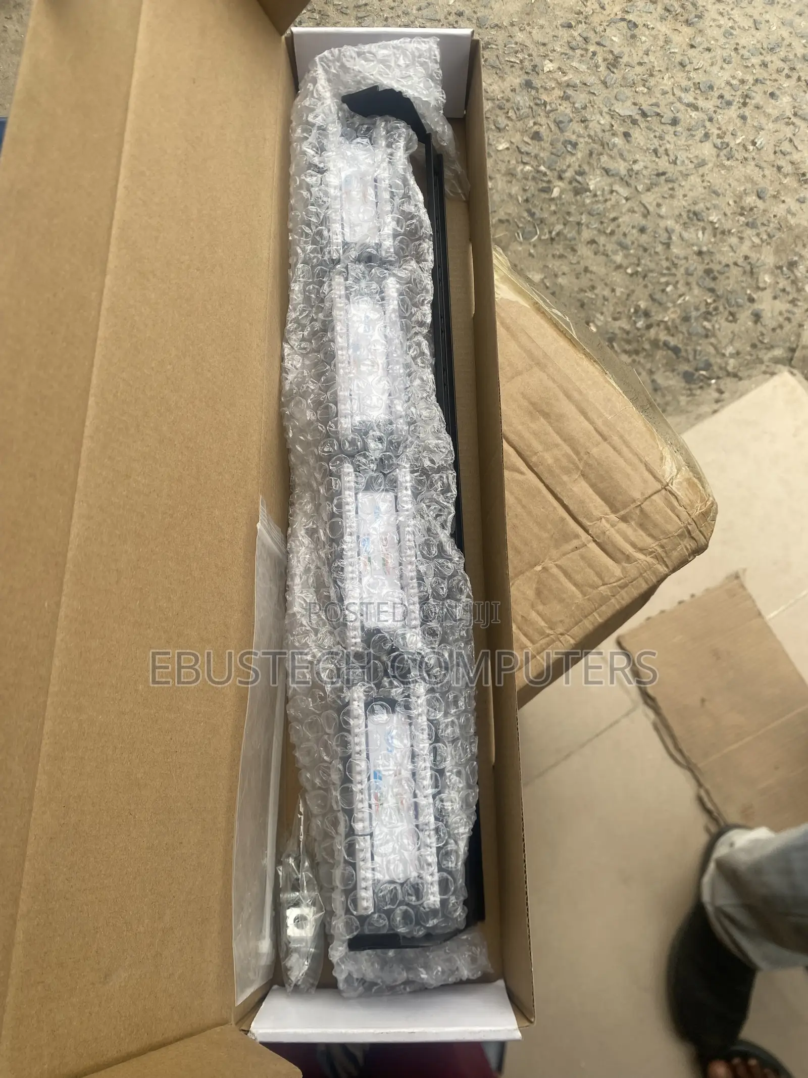 Aico 24-Port Cat6 Patch Panel RJ45 – 19-Inch Network Rack