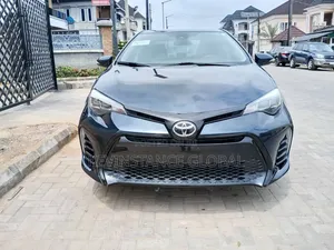 Toyota Corolla XSE 4dr Sedan (1.8L 4cyl CVT) 2017 Blue
