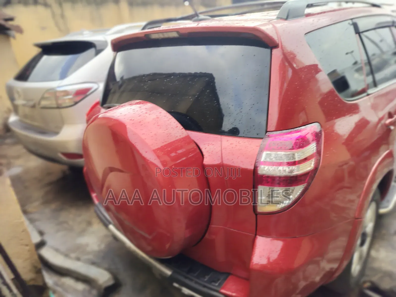 Toyota RAV4 2010 Red