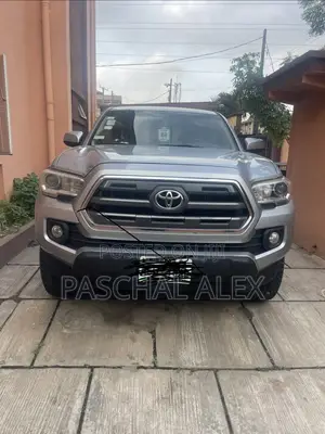 Toyota Tacoma 4dr Double Cab 2016 Silver