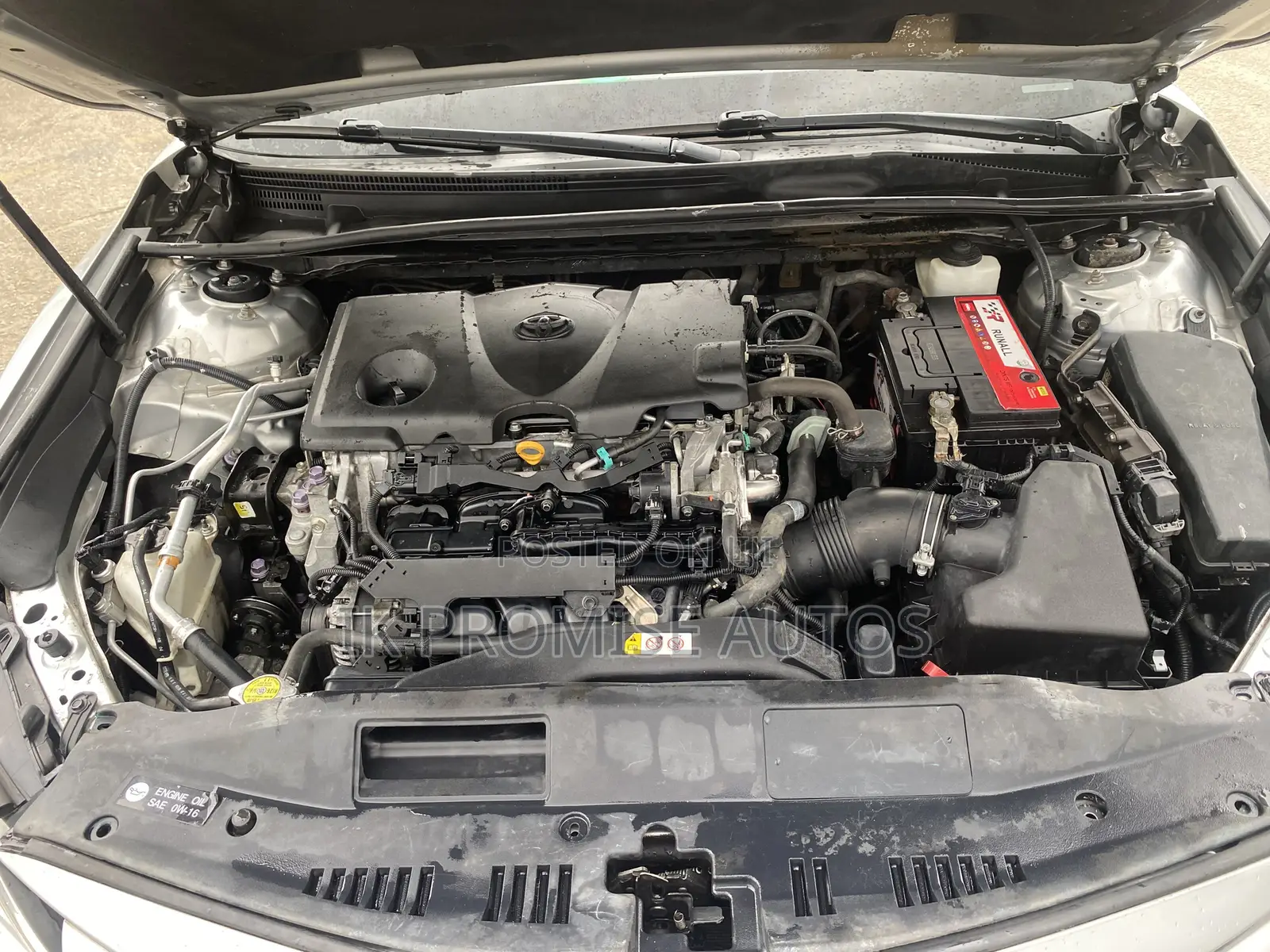 Toyota Camry 2018 Silver