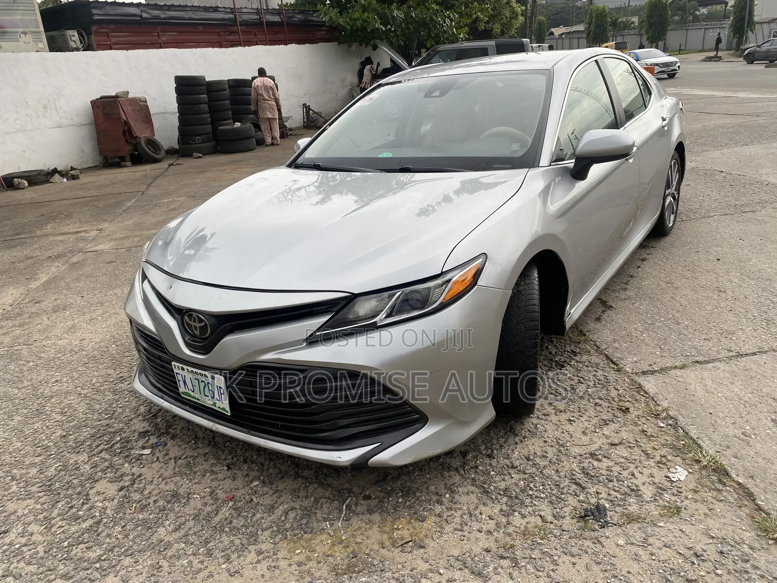 Toyota Camry 2018 Silver