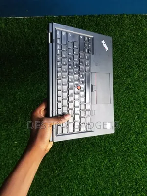 Laptop Lenovo ThinkPad X390 Yoga 8GB Intel Core i5 SSD 256GB