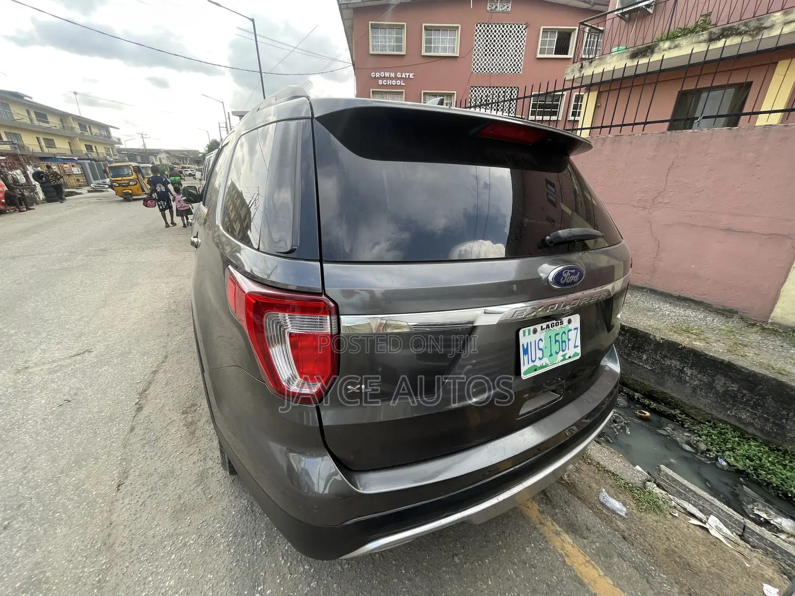 Ford Explorer 2017 Gray