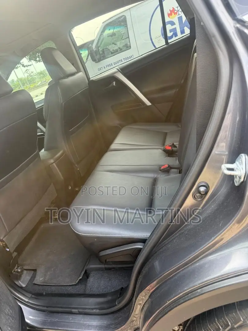 Toyota RAV4 2017