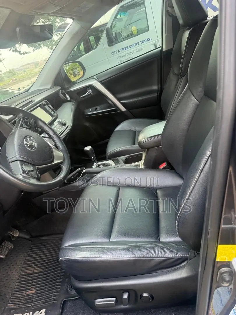 Toyota RAV4 2017
