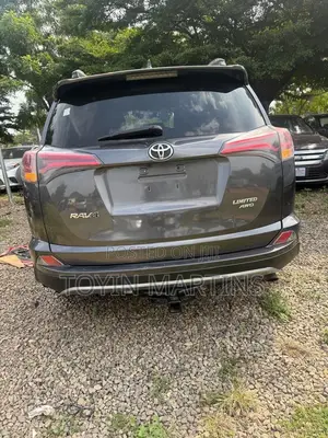 Toyota RAV4 2017